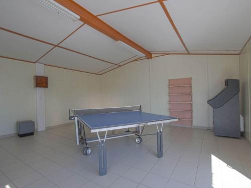Pleasant Holiday Home in Grandcamp Maisy with Garden