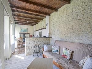 Pleasant holiday home in Isigny sur Mer with garden