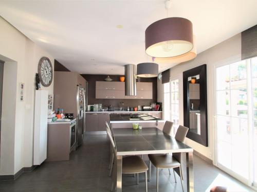 Pleasant holiday home in Lorgues with garden