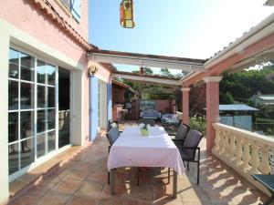 Pleasant holiday home in Lorgues with garden