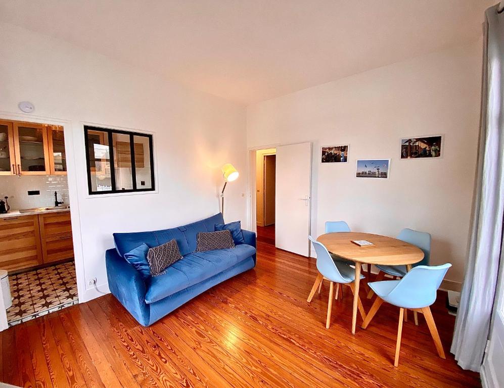 Plush Mansion in Saint Germain de Belv s with Private Pool 24170 Saint-Germain-de-Belvès