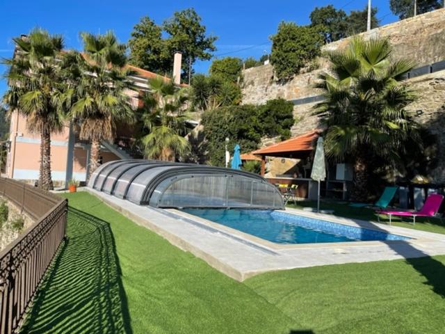 Porto Douro Grande Maison avec Piscine couverte eau chauffée 2760 AVENIDA FRANCISCO SA CARNEIRO - ESPOSADE, 4515-658 Crestuma