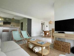 Premium holiday home in top location with sea view, Plougasnou
