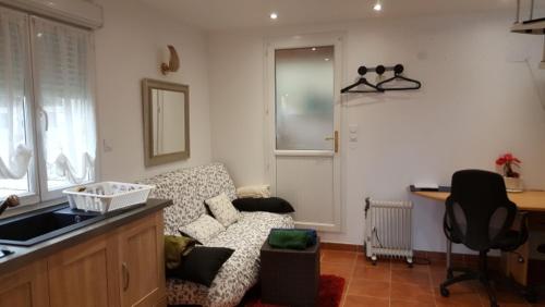 Près d'Evry, petite maison indépendante 1 ch 1 terrasse