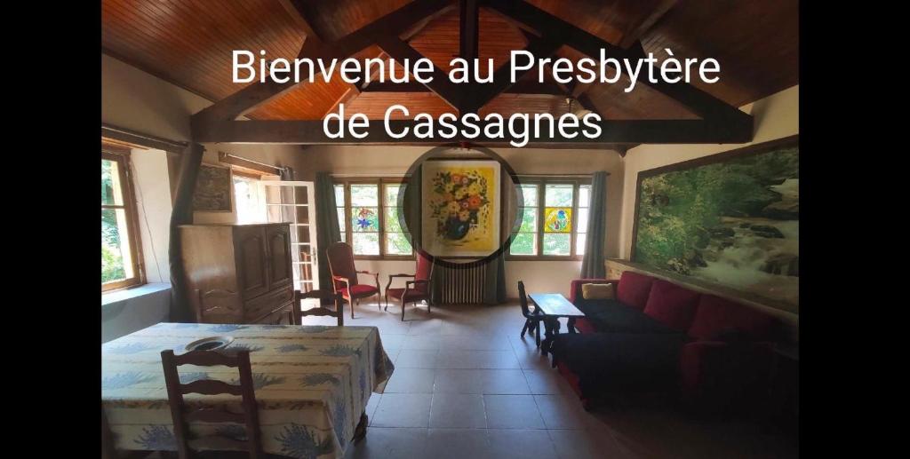 Maison de vacances Presbytère de cassagnes Le presbytère Presbytère 46700 Cassagnes