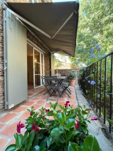 Maison de vacances Pretty Historical Village House 9 Rue de Clastre 83310 Grimaud Provence-Alpes-Côte d\'Azur