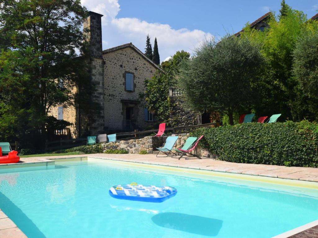 Maison de vacances Pretty Holiday Home in Ard che with Swimming Pool  7381 Lalevade-dʼArdèche