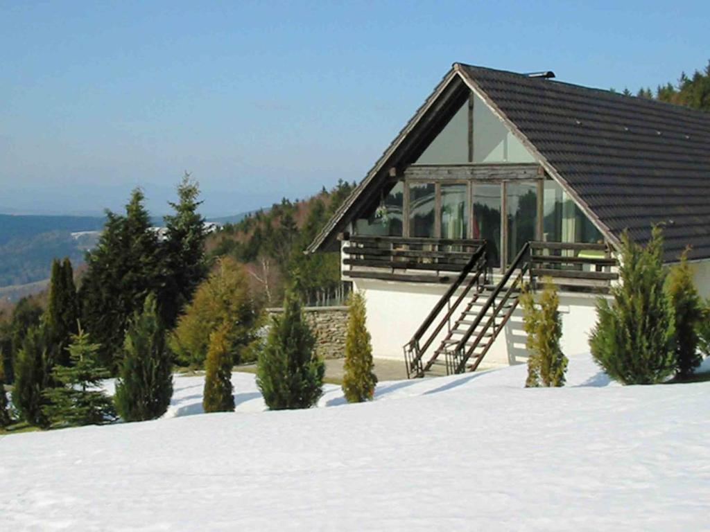 Pretty Holiday Home in Sch fweg ot Langfurth near Ski Slope , 94572 Schöfweg