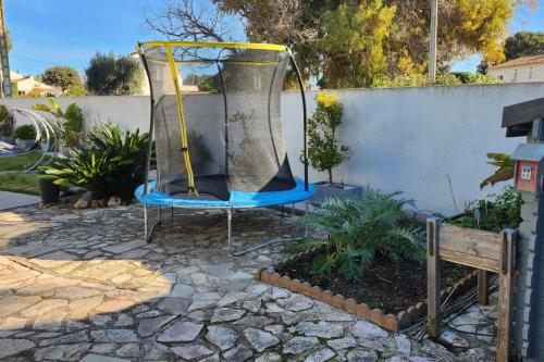 Pretty house with garden loggiapool