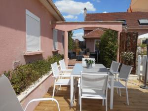 Maison de vacances Pretty little cottage in the centre of the Somme region  80250 Sourdon Picardie