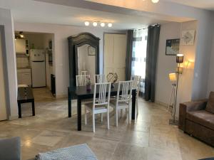 Private house with a view on Bayeux's Cathedrale