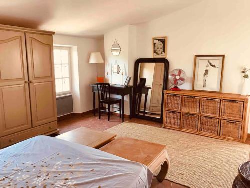 Private House with garden in Mougins old Village