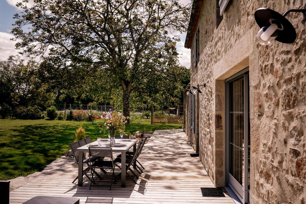 Proche PuyDuFou - Gite Maison La Roulière 40 La Roulière, 79700 Saint-Aubin-de-Baubigné