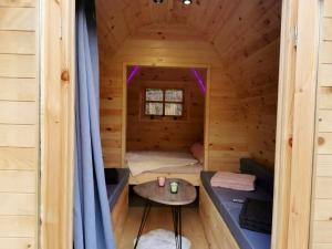 Propriete d'une chambre avec jacuzzi jardin clos et wifi a Pruniers en Sologne