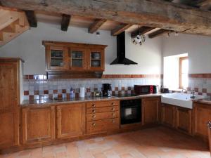 Propriete de 3 chambres avec jardin amenage et wifi a Nueil les Aubiers