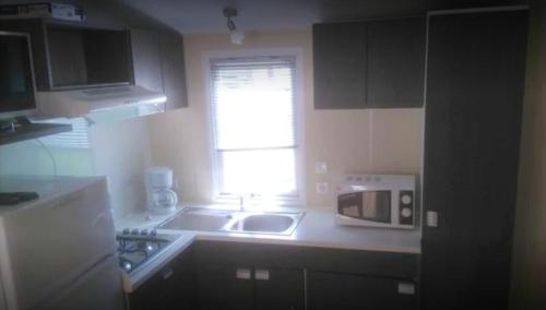 Propriete de 3 chambres avec piscine privee jardin clos et wifi a Argenton sur Creuse