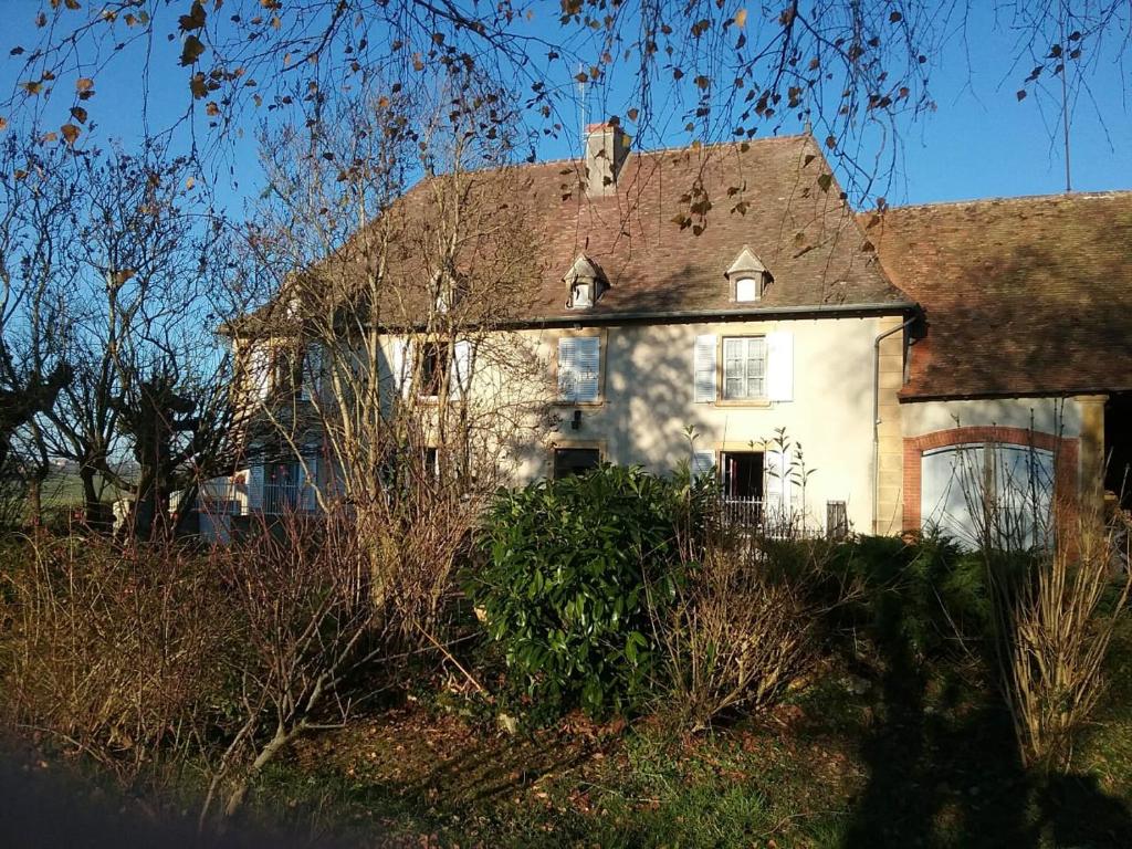 propriété familiale MERLE proche PARAY LE MONIAL Les Barres, 71800 Vauban