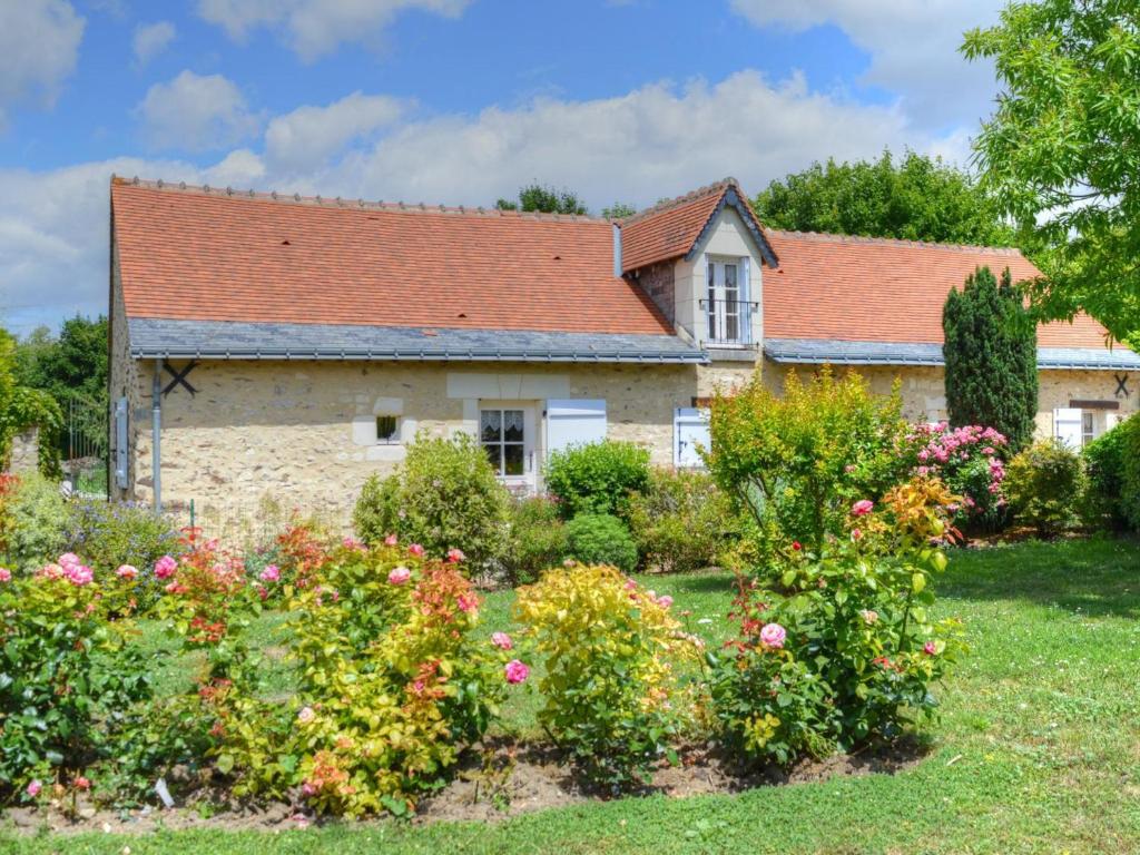 Quaint Cottage in Juillac with Private Garden