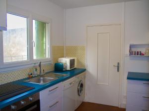 Quaint Holiday Home in Dieulefit with Hot Tub