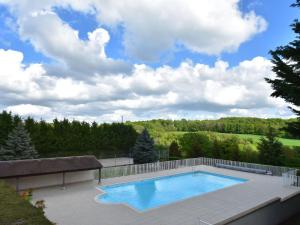 Maison de vacances Quaint Holiday Home in Faverolles with Pool and Pond  36360 Faverolles Région Centre