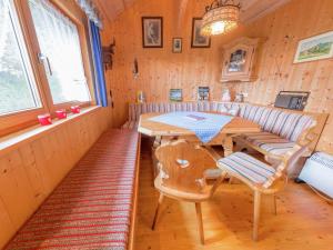 Maison de vacances Quaint Holiday Home in Pei enberg with Private Terrace  82380 Hohenpeißenberg Bavière