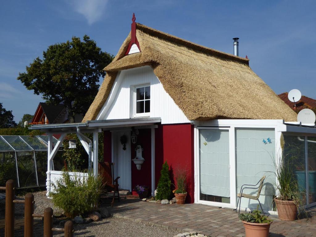 Maison de vacances Quaint Holiday Home in Schwaan near the Lake  18258 Schwaan