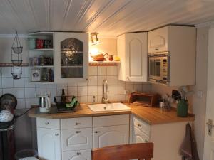 Quaint Holiday Home in Schwaan near the Lake
