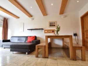 Maison de vacances Quaint Holiday Home in Varsberg with Terrace  57880 Varsberg Lorraine