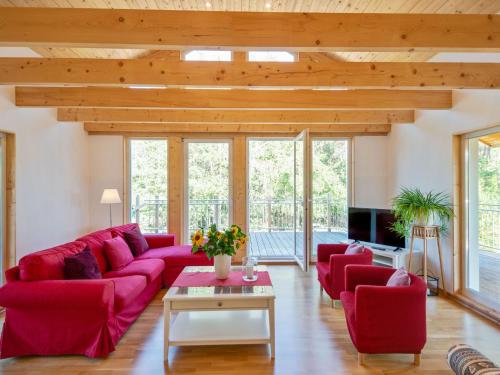 Quiet holiday home in Winsen an der Aller with large balcony