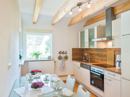 Quiet holiday home in Winsen an der Aller with large balcony