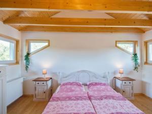 Quiet holiday home in Winsen an der Aller with large balcony