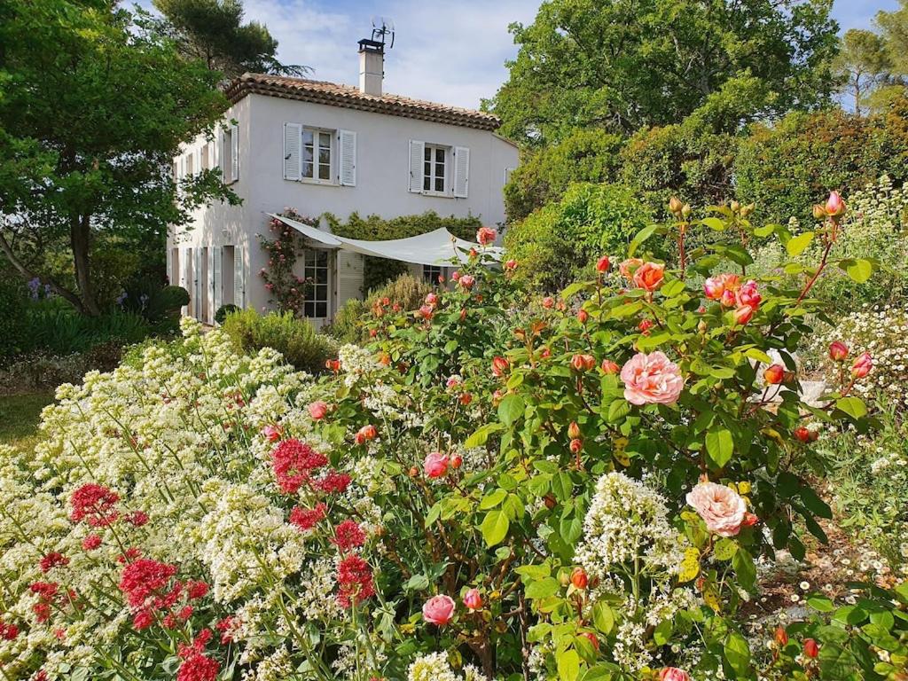 Quiet house, swimming pool, 5 bedrooms, 4km from the center of AIX EN PROVENCE (13) 480 Chemin de Chauchardy, 13100 Aix-en-Provence