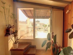 Rare maison à 50m de la plage. Grande terrasse vue mer.