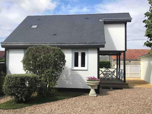 Ravissant chalet avec piscine 10 x 4 -depuis 2022-