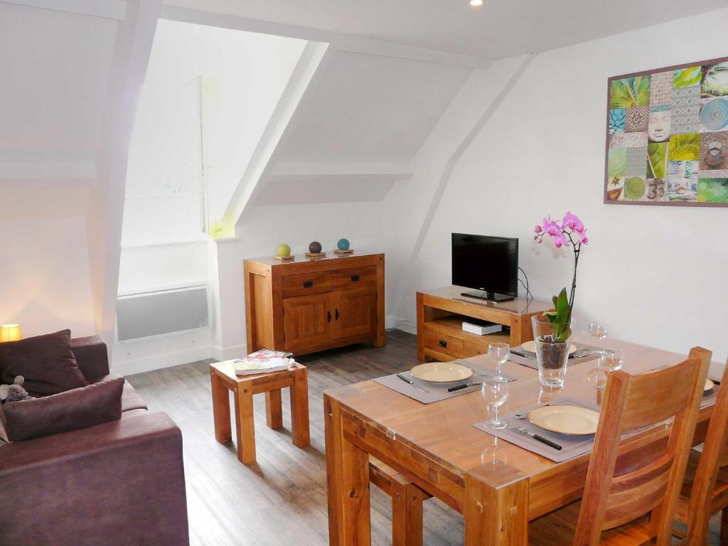 Reetdorf Geltinger Birk Atelierhaus Regenbogen 24395 Nieby