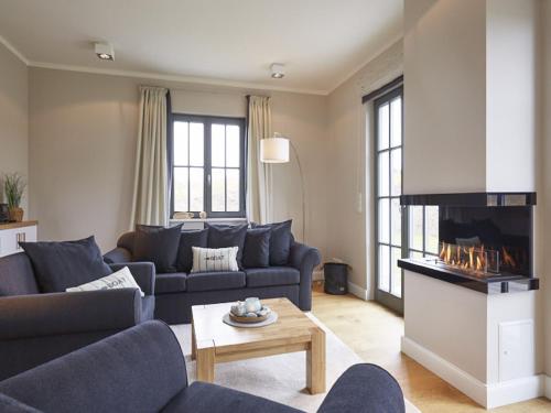 Reetland am Meer - Superior Reetdachvilla mit 2 Schlafzimmern und Kamin E28