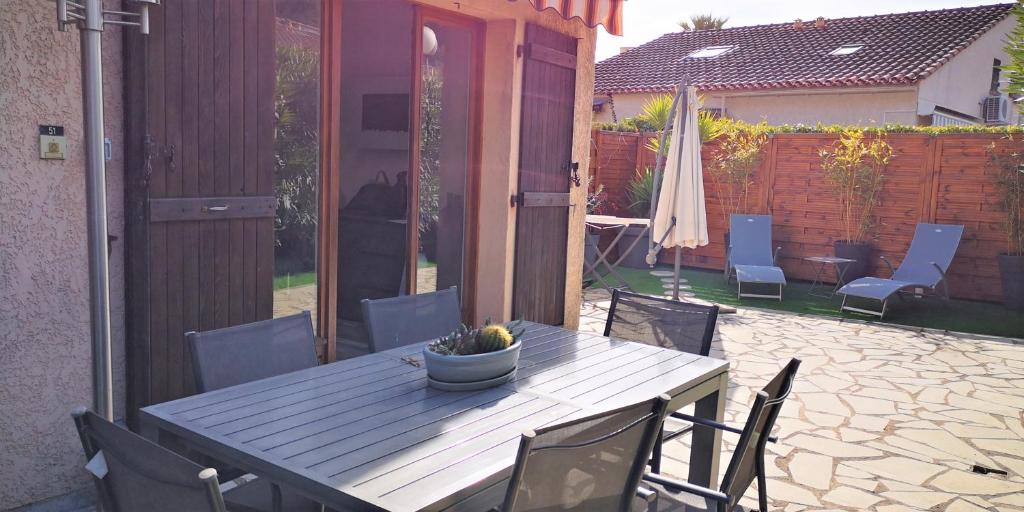 Relaxing Chateau Laval- 3-room apartment Essential 5 people 04800 Gréoux-les-Bains