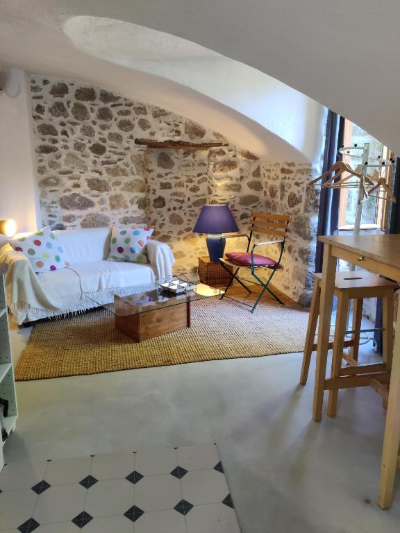 Maison de vacances Rendez-vous sous le tilleul, en Cevennes. 58 Route d'Aulas 30120 Molières-Cavaillac