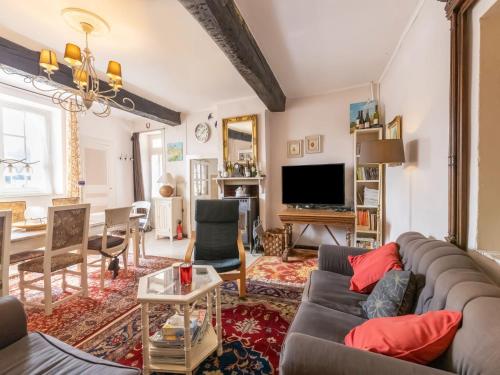 Renovated Holiday Home in Dun sur Grandry with Terrace