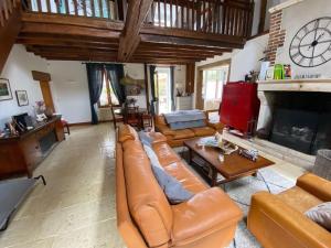 Maison de vacances Renovated Solognote farmhouse, with jacuzzi and wood-fired sauna 1 Voie de la Demalerie 41700 Cheverny Région Centre