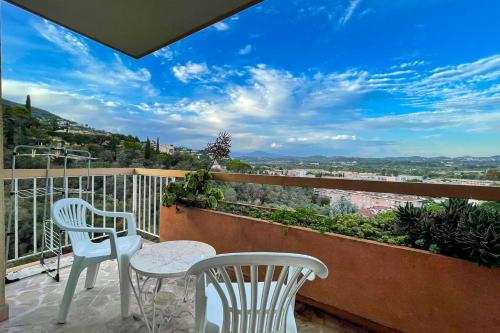 Residence with swimming pool for 4 people panoramic Sea & Mountain view