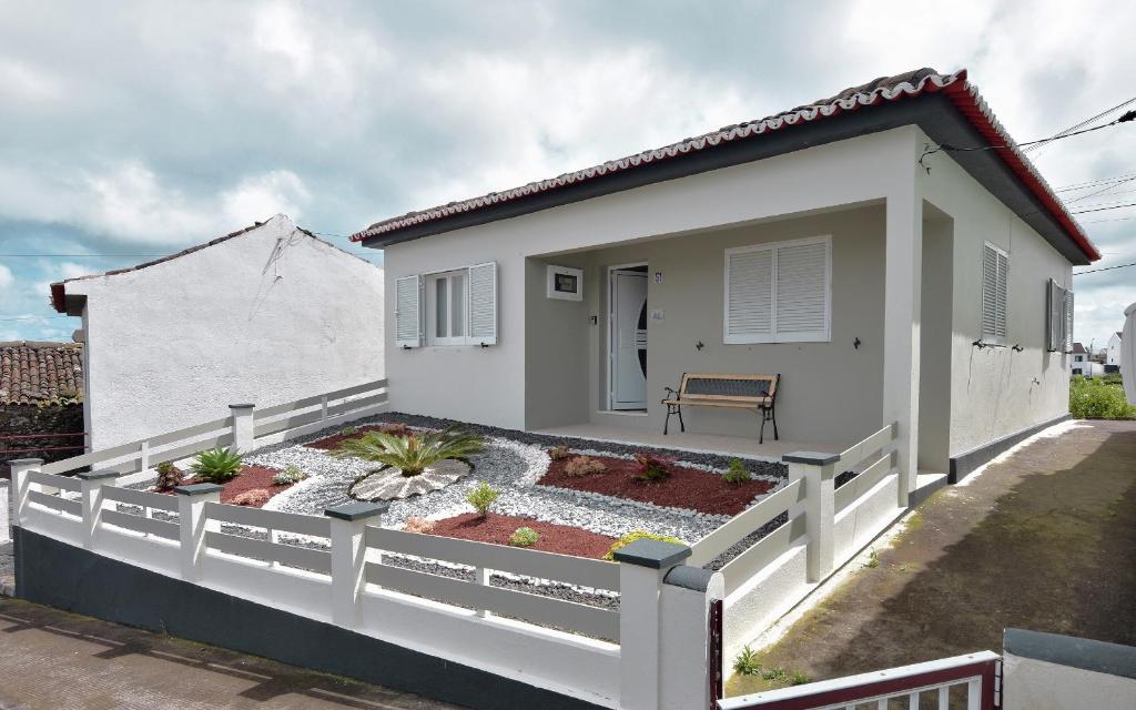 Resilience House 51 Rua das Almas, 9630-312 Feteira Grande