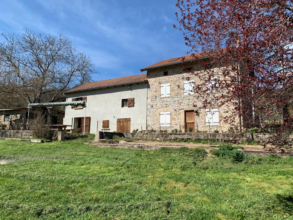 Maison de vacances Retour dans la passé Leyret 43810 Roche-en-Régnier