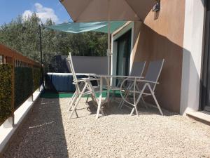 rez de villa vue dominante avec spa