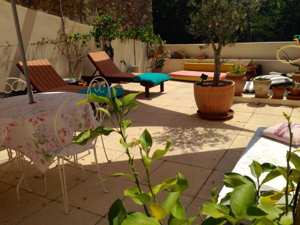 Maison de vacances Riviere et Cascade 6 Rue de Chamma 11360 Durban-Corbières