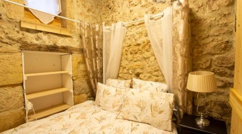 Romantic Bijou Gite filled with character and charm