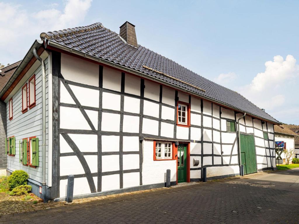 Romantic Holiday Home in Schleiden on the Village Square , 53739 Schleiden