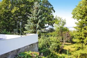 Row house lake view, Sommersdorf
