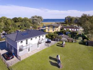 Ruegen-Beach-House-Haus-Schostek