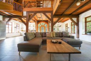 Ruhe unter Reet - Haus mit Sauna & Kamin im Grünen